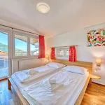 Appartement Alpin 8 *